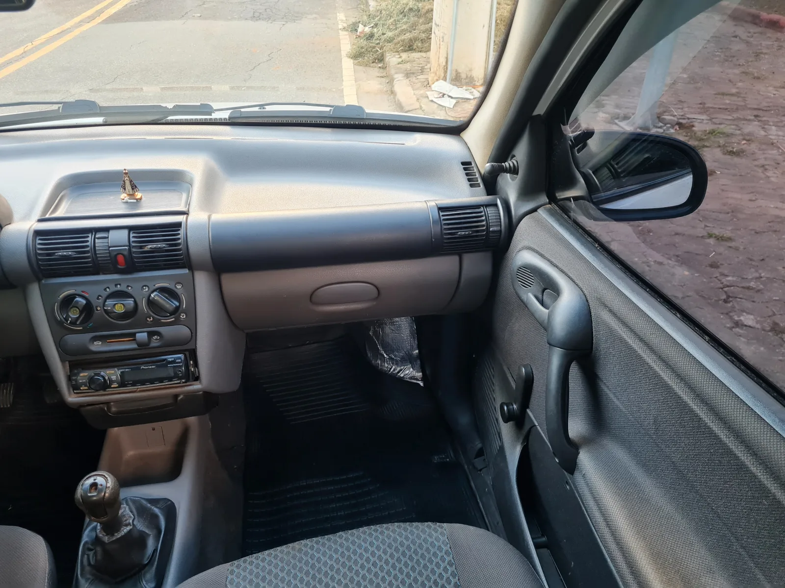 Chevrolet Classic Ls 1.0 Manual - foto 15