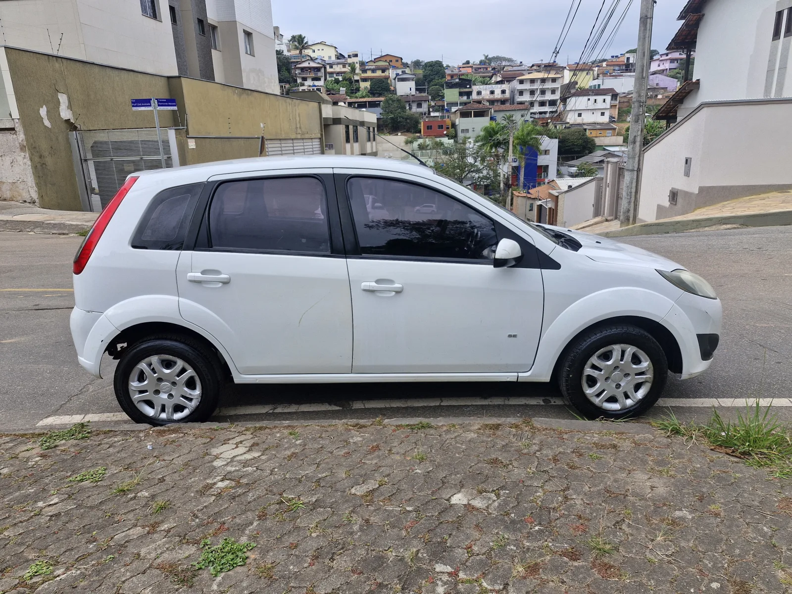 Ford Fiesta 1.6 Manual - foto 5