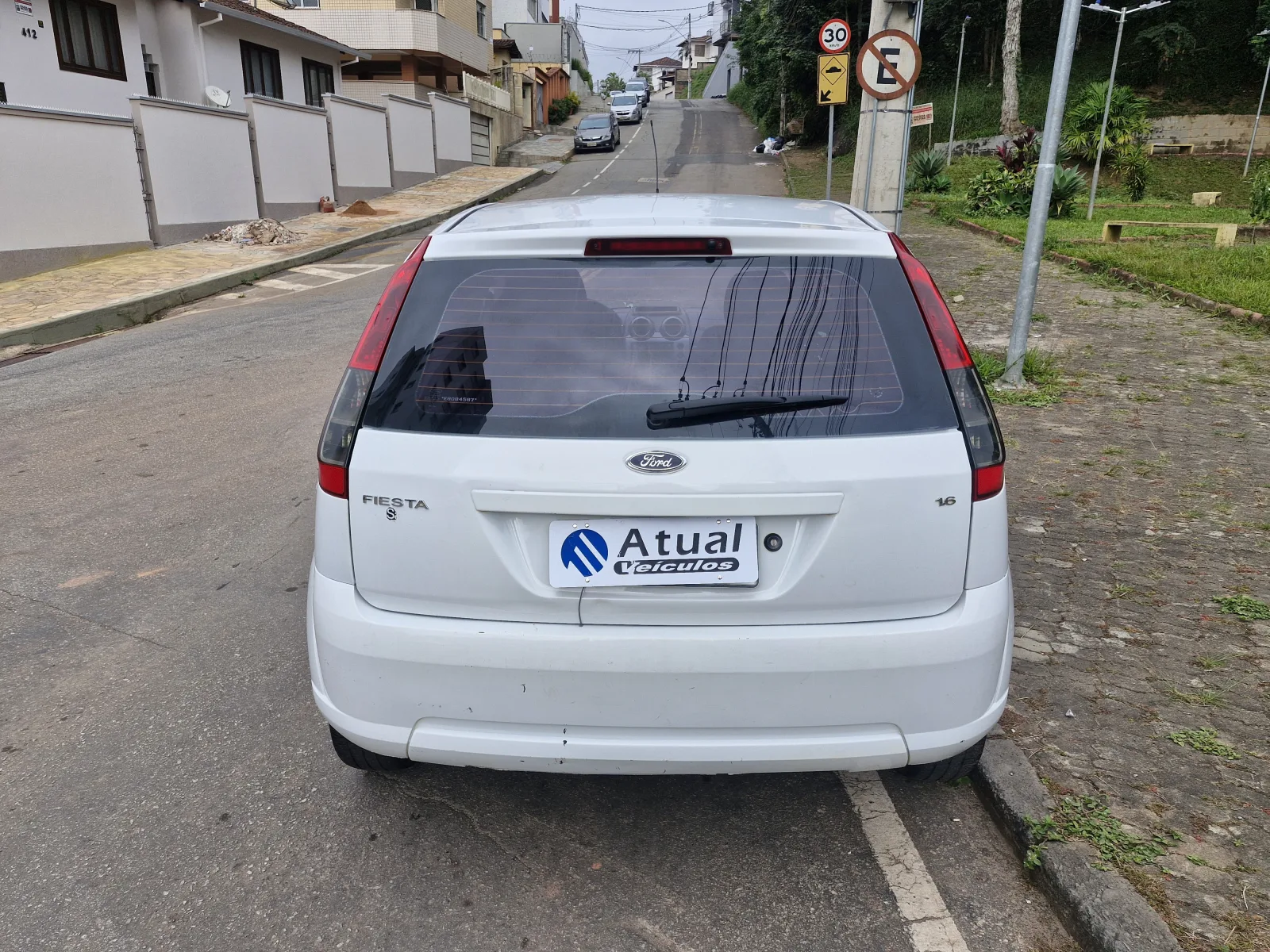 Ford Fiesta 1.6 Manual - foto 6