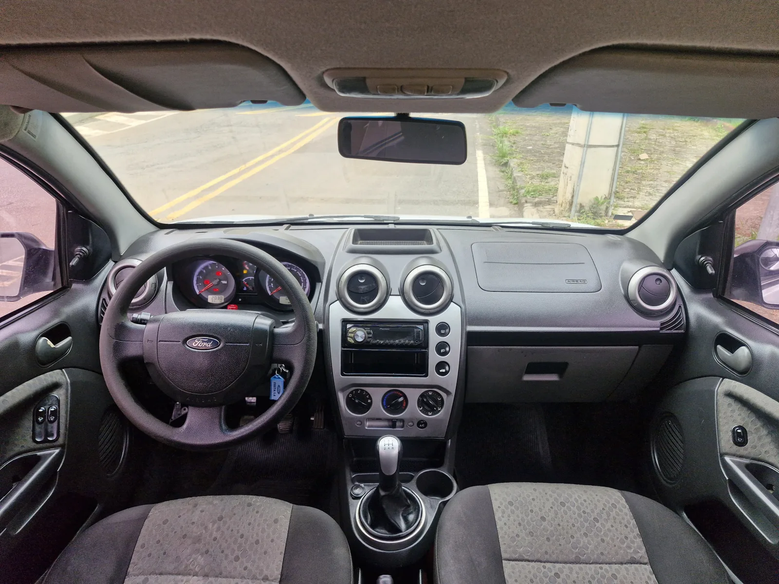 Ford Fiesta 1.6 Manual - foto 11