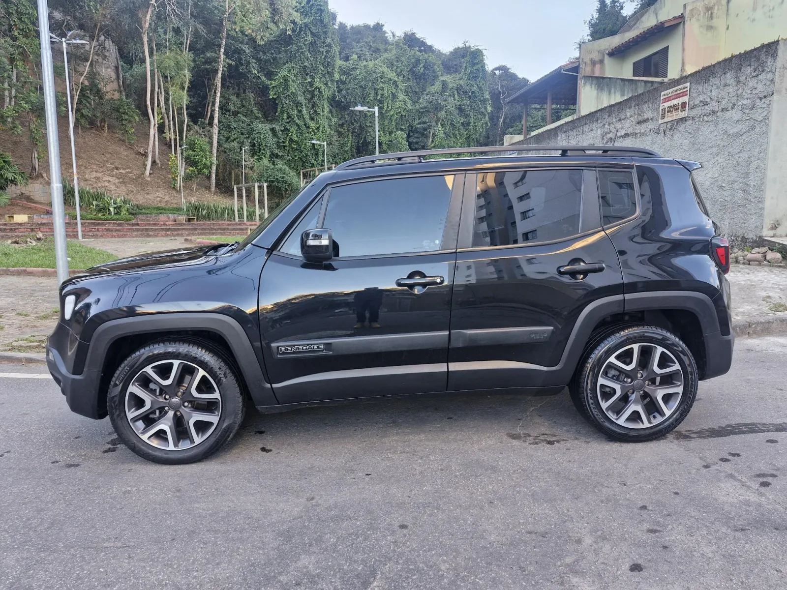 Jeep Renegade Longitude 1.8 Flex Automático - foto 5