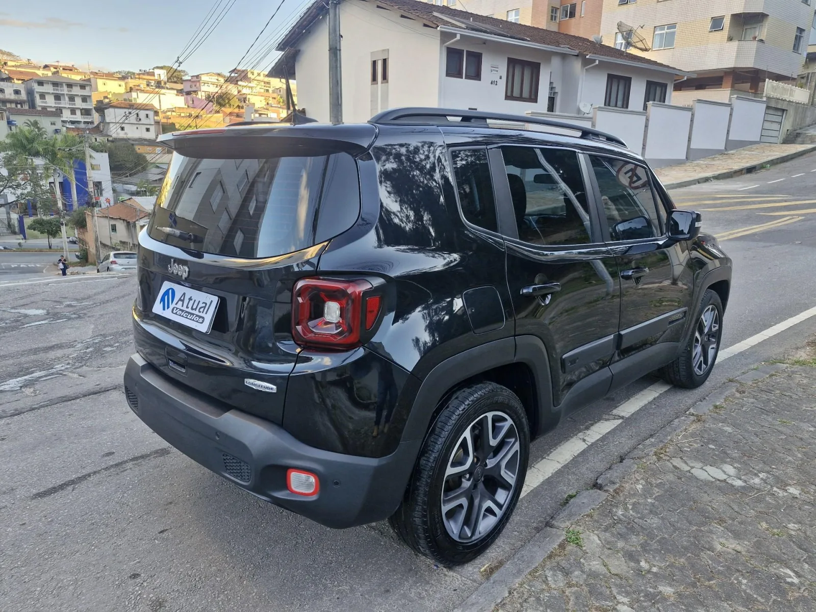 Jeep Renegade Longitude 1.8 Flex Automático - foto 7