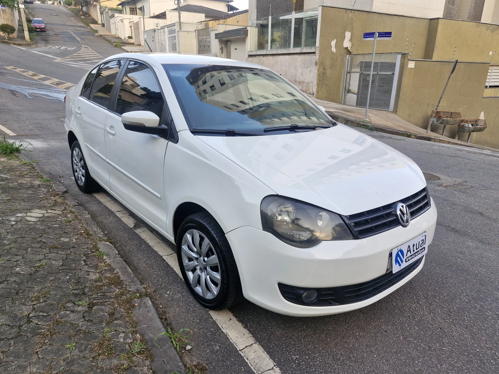 Volkswagen Polo Sedan Sedan 1.6 Manual - foto 2