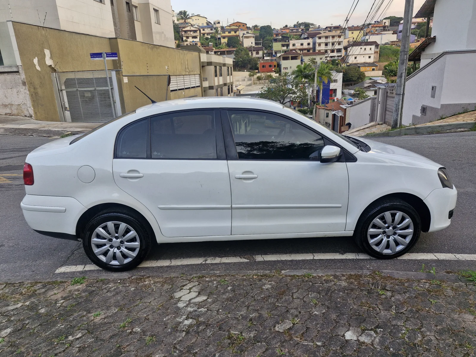 Volkswagen Polo Sedan Sedan 1.6 Manual - foto 5