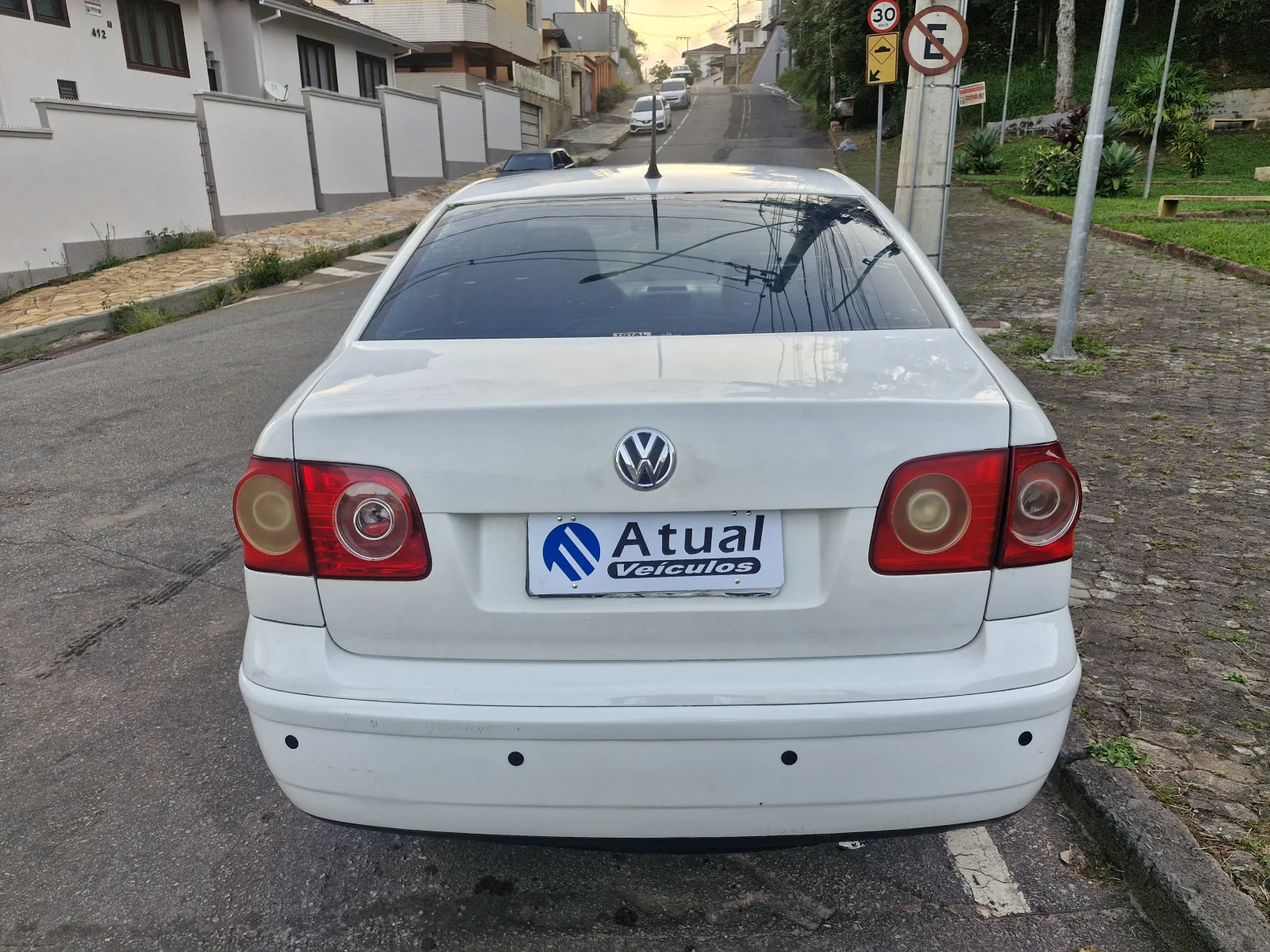 Volkswagen Polo Sedan Sedan 1.6 Manual - foto 6